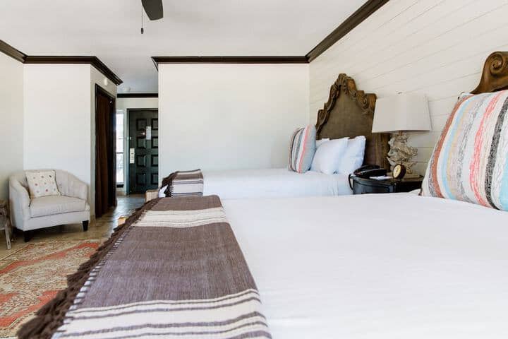 Room 10 of 68